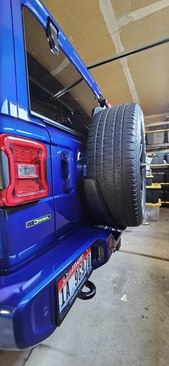 2020 Jeep JL Wrangler - Image 19 of 31