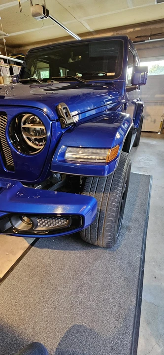 2020 Jeep JL Wrangler - Image 13 of 31