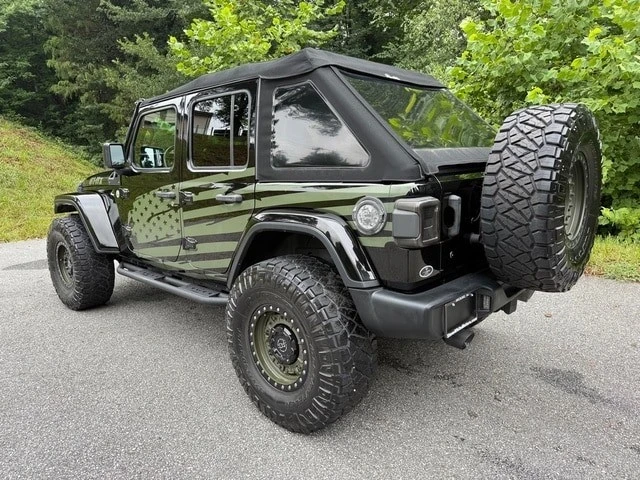 2020 Jeep JL Wrangler - Image 9 of 12