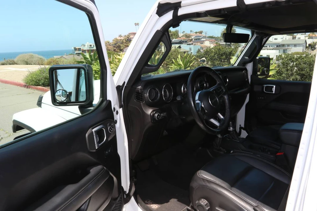 2020 Jeep JL Wrangler - Image 3 of 11