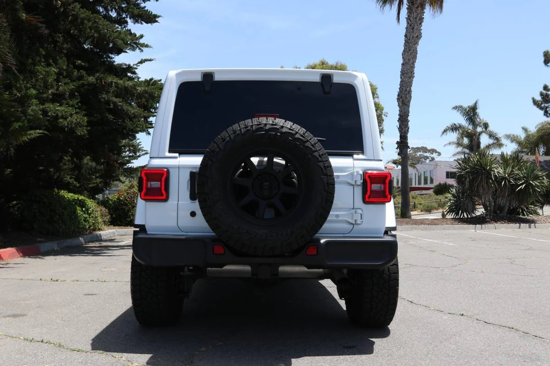 2020 Jeep JL Wrangler - Image 10 of 11