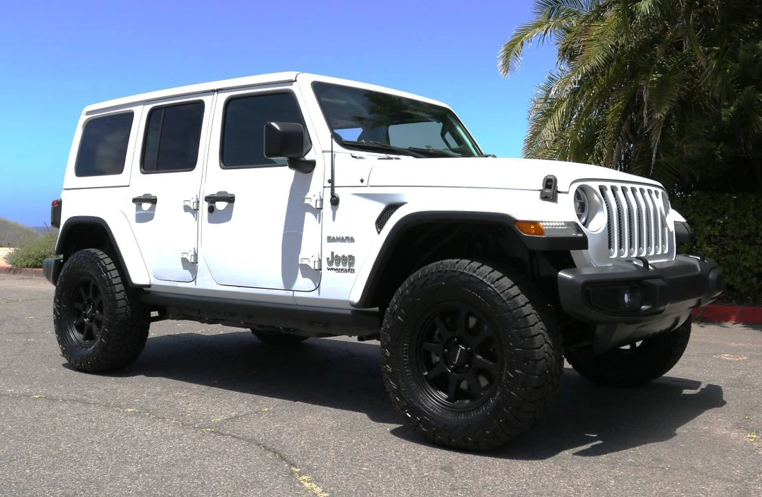 2020 Jeep JL Wrangler - Image 6 of 11