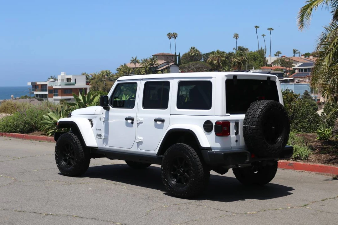 2020 Jeep JL Wrangler - Image 2 of 11