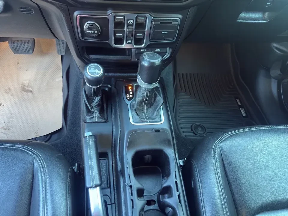 2020 Jeep JL Wrangler - Image 5 of 15