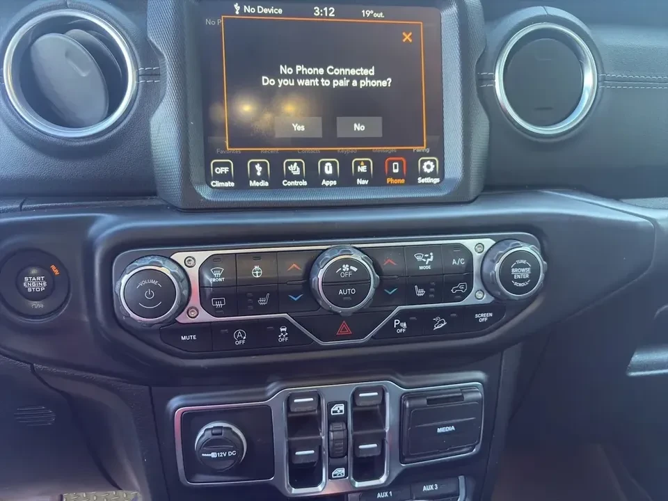 2020 Jeep JL Wrangler - Image 6 of 15