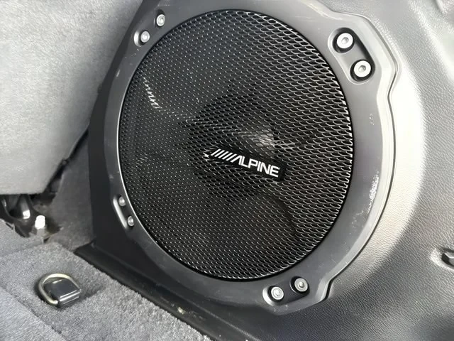 2020 Jeep JL Wrangler - Image 17 of 19