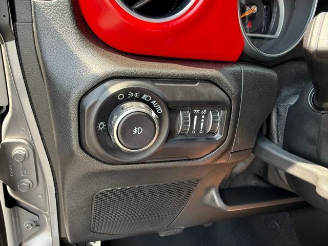 2020 Jeep JL Wrangler - Image 17 of 20
