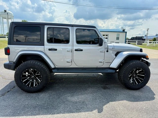 2020 Jeep JL Wrangler - Image 9 of 20