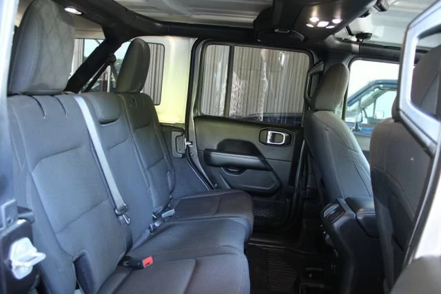 2020 Jeep JL Wrangler - Image 16 of 20