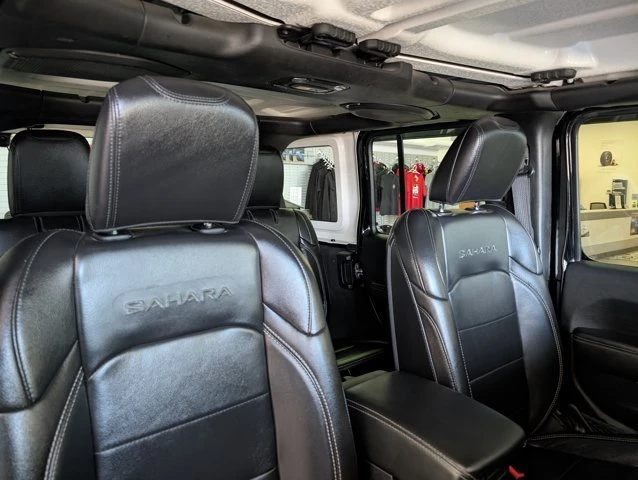 2020 Jeep JL Wrangler - Image 17 of 20