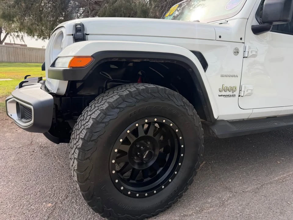 2020 Jeep JL Wrangler - Image 4 of 6