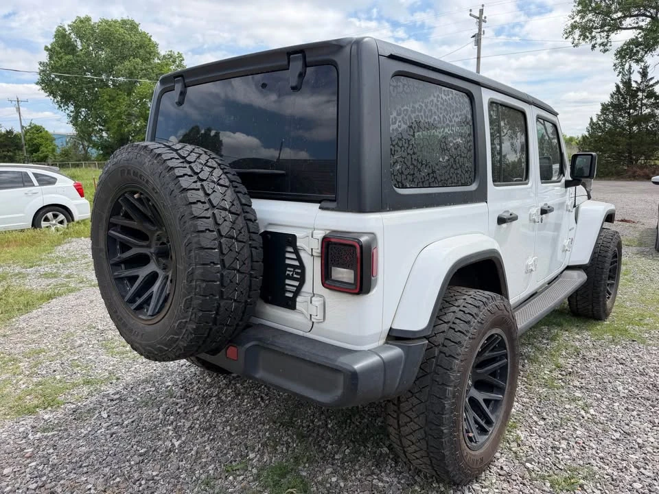 2020 Jeep JL Wrangler - Image 4 of 7