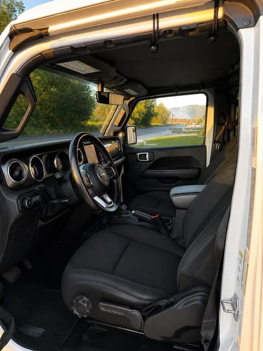 2020 Jeep JL Wrangler - Image 9 of 13
