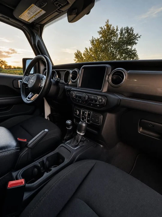 2020 Jeep JL Wrangler - Image 8 of 13