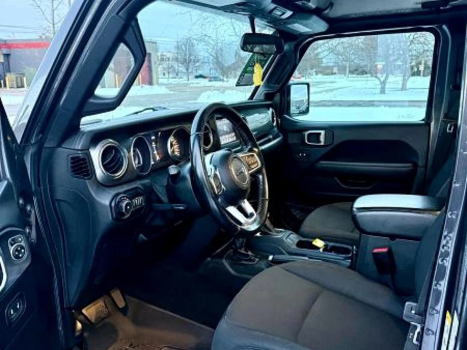 2020 Jeep - Image 10 of 29