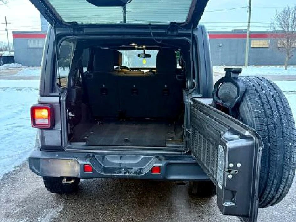 2020 Jeep - Image 22 of 29