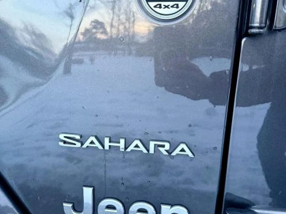 2020 Jeep - Image 23 of 29