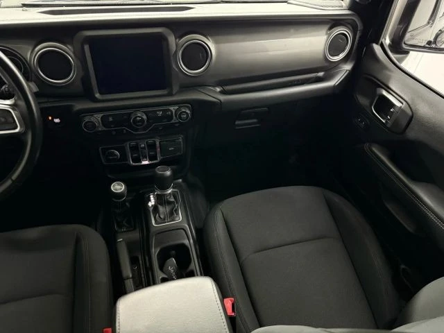 2020 Jeep JL Wrangler - Image 27 of 31