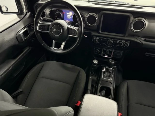 2020 Jeep JL Wrangler - Image 23 of 31