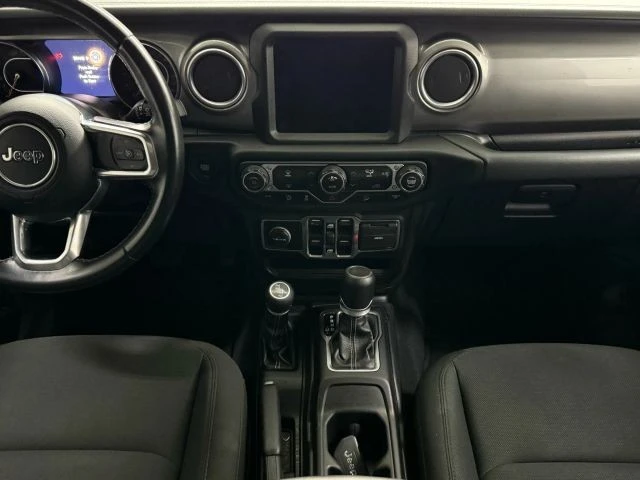2020 Jeep JL Wrangler - Image 24 of 31