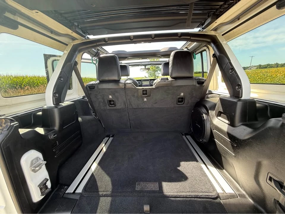 2020 Jeep JL Wrangler - Image 8 of 14