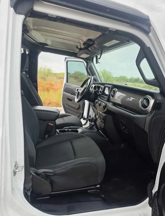 2020 Jeep JL Wrangler - Image 11 of 19