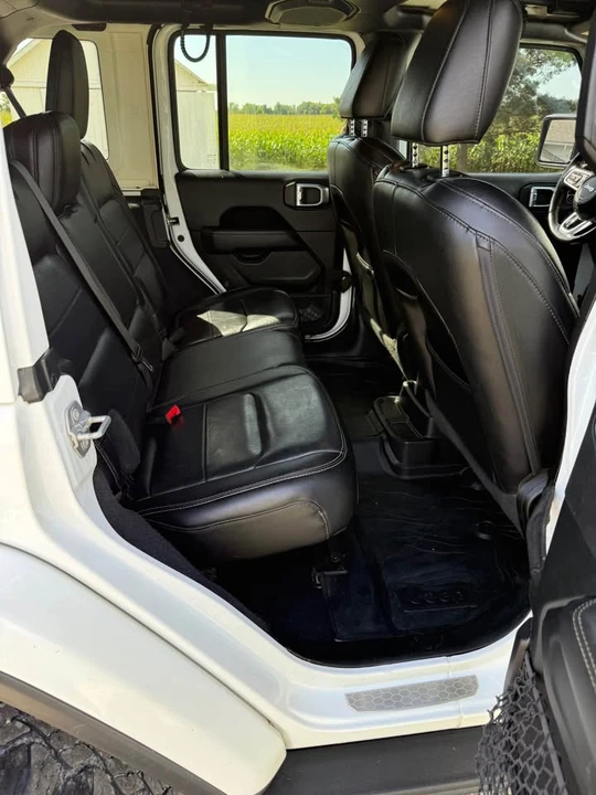 2020 Jeep JL Wrangler - Image 5 of 14