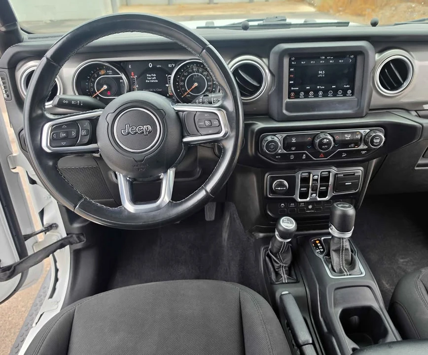 2020 Jeep JL Wrangler - Image 16 of 19