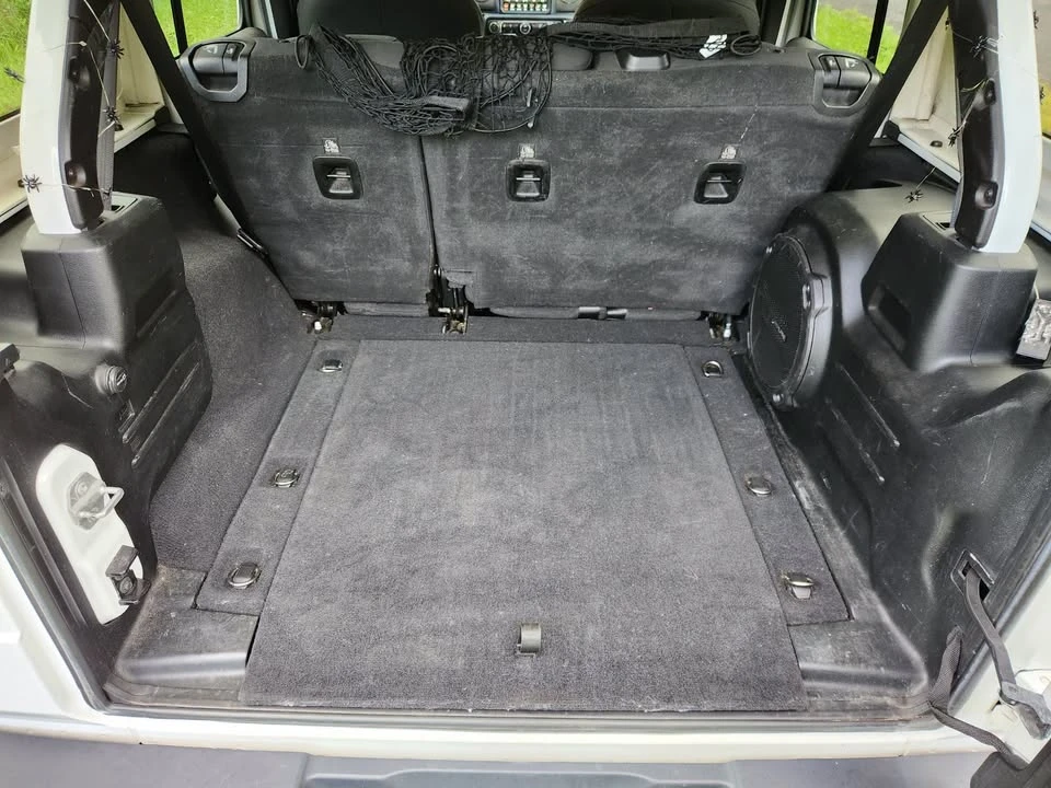 2020 Jeep JL Wrangler - Image 14 of 20