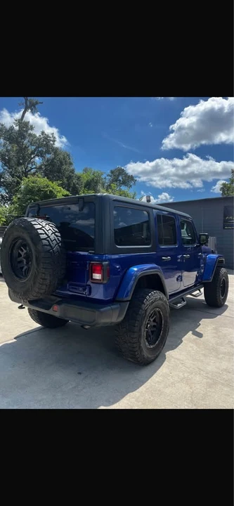 2020 Jeep JL Wrangler - Image 4 of 8