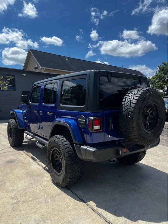 2020 Jeep JL Wrangler - Image 2 of 7