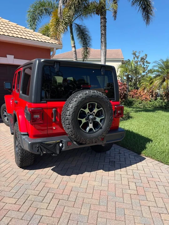 2020 Jeep JL Wrangler - Image 3 of 10