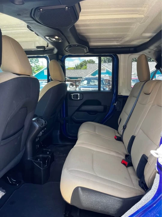 2020 Jeep JL Wrangler - Image 6 of 7