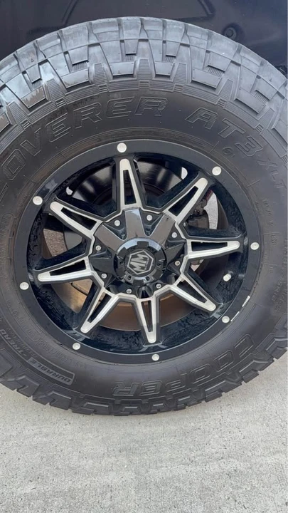 2020 Jeep JL Wrangler - Image 5 of 10