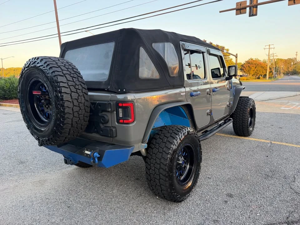 2020 Jeep JL Wrangler - Image 3 of 20