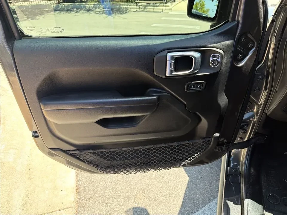 2020 Jeep JL Wrangler - Image 11 of 20