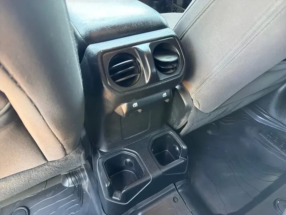 2020 Jeep JL Wrangler - Image 16 of 20