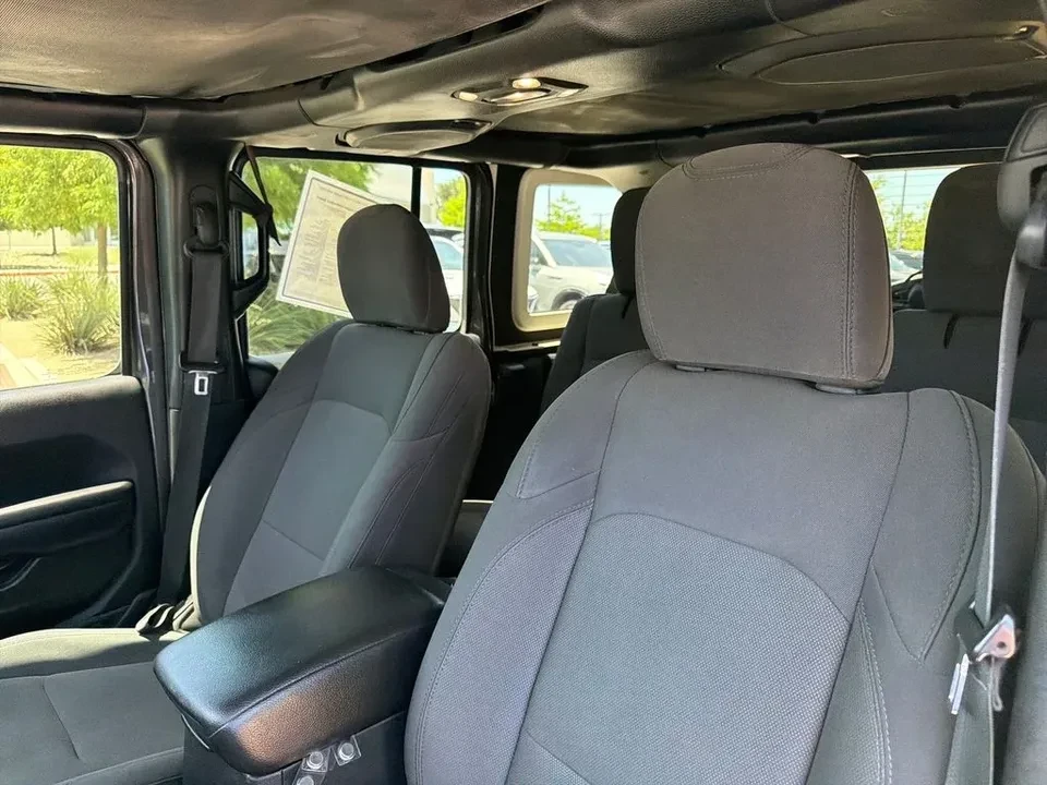 2020 Jeep JL Wrangler - Image 12 of 20