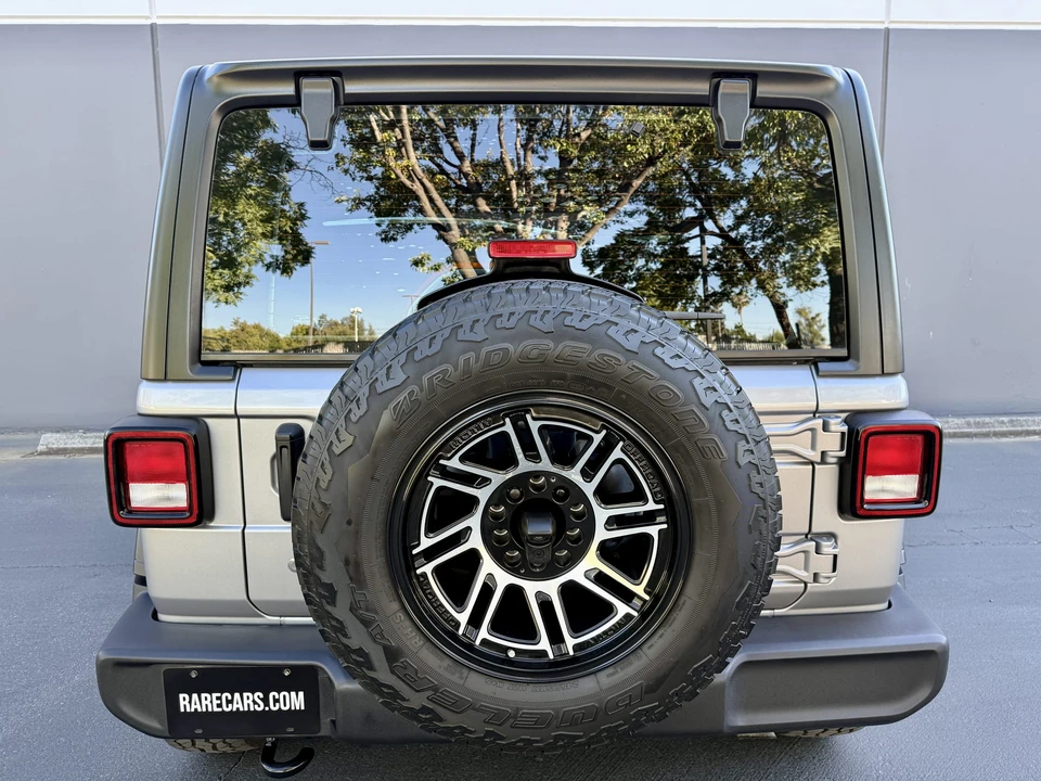 2020 Jeep JL Wrangler - Image 27 of 31