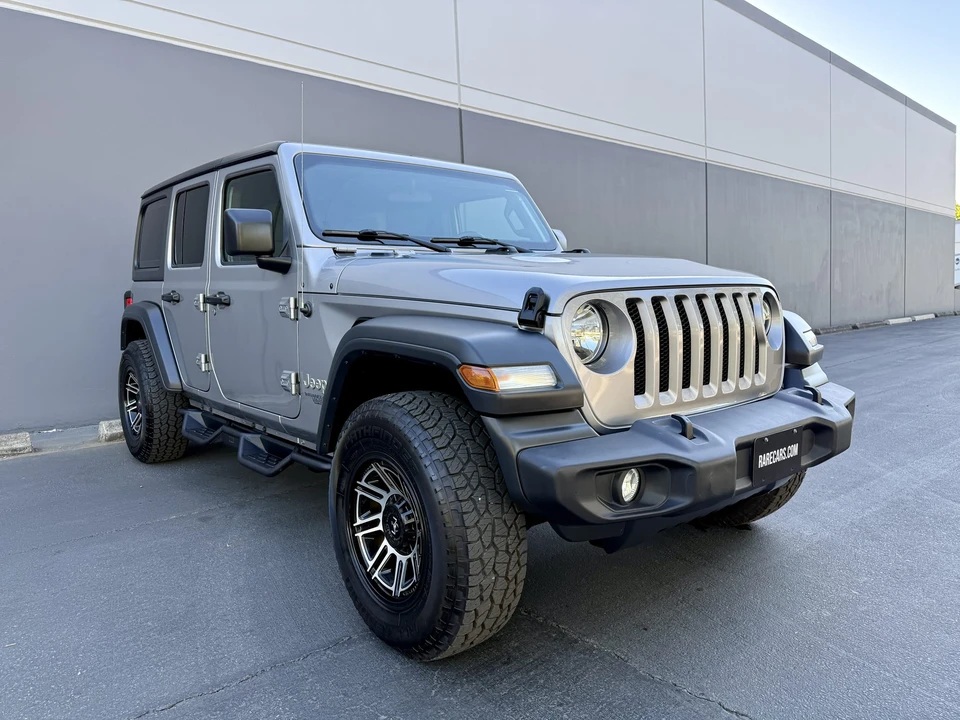 2020 Jeep JL Wrangler - Image 12 of 31