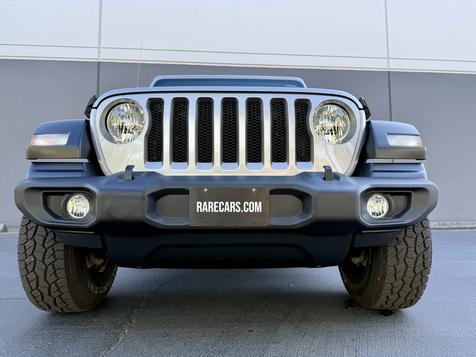 2020 Jeep JL Wrangler - Image 11 of 31