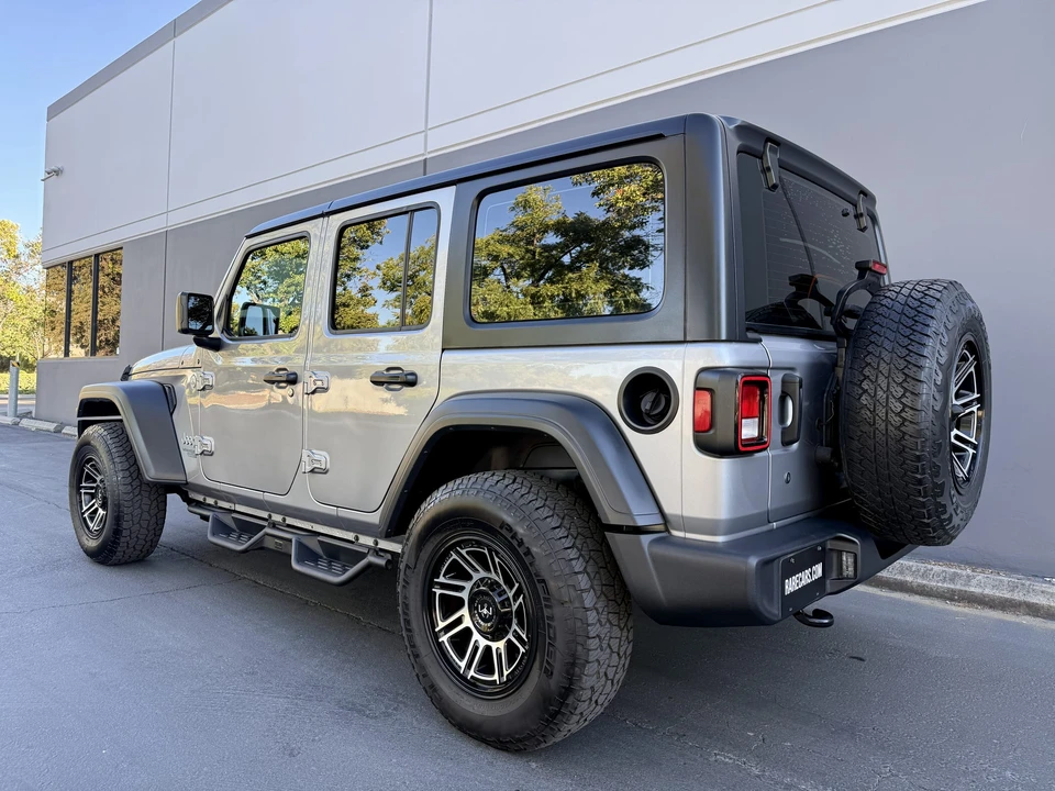 2020 Jeep JL Wrangler - Image 22 of 31