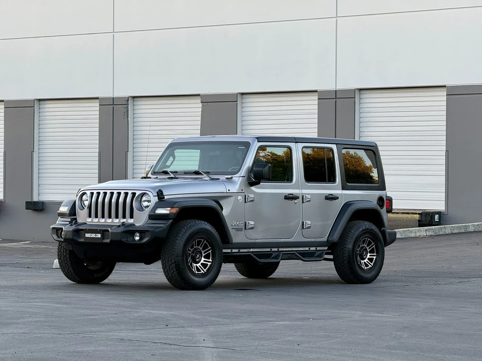 2020 Jeep JL Wrangler - Image 3 of 31