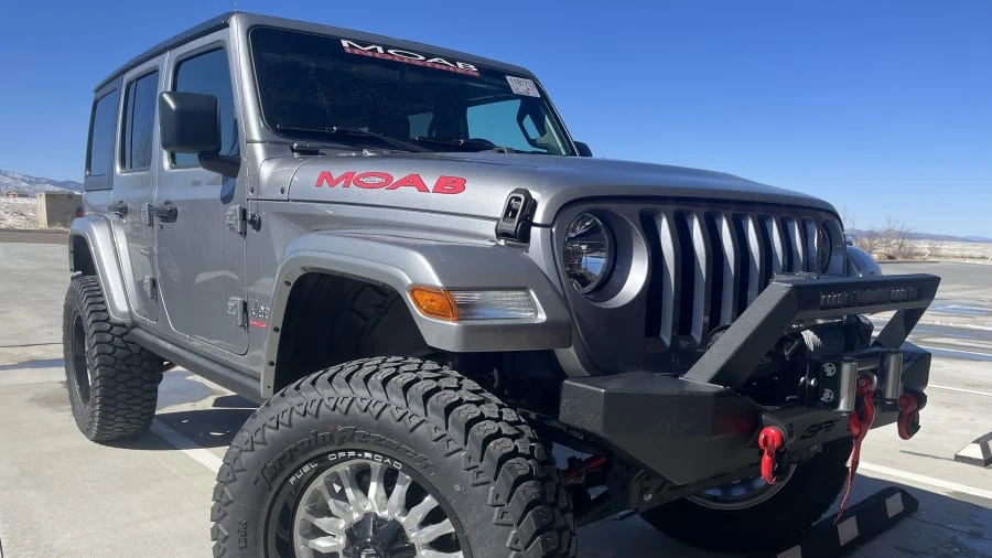 2020 Jeep JL Wrangler - Image 2 of 5