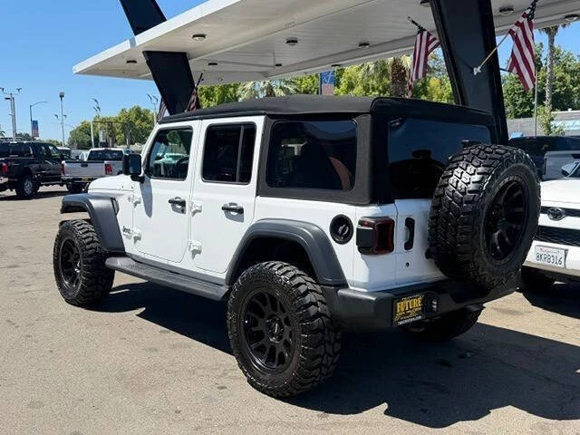 2020 Jeep JL Wrangler - Image 4 of 20