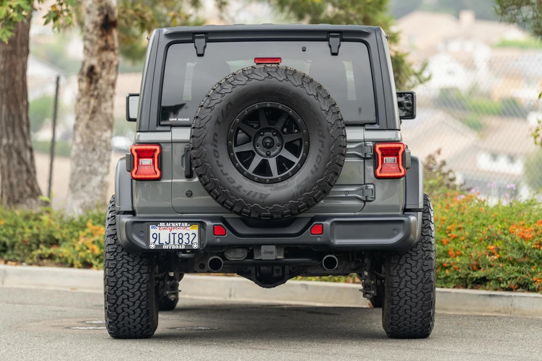 2020 Jeep JL Wrangler - Image 5 of 31