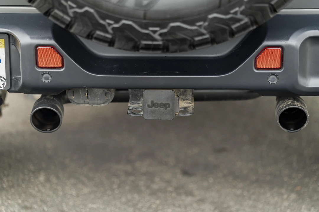 2020 Jeep JL Wrangler - Image 18 of 31