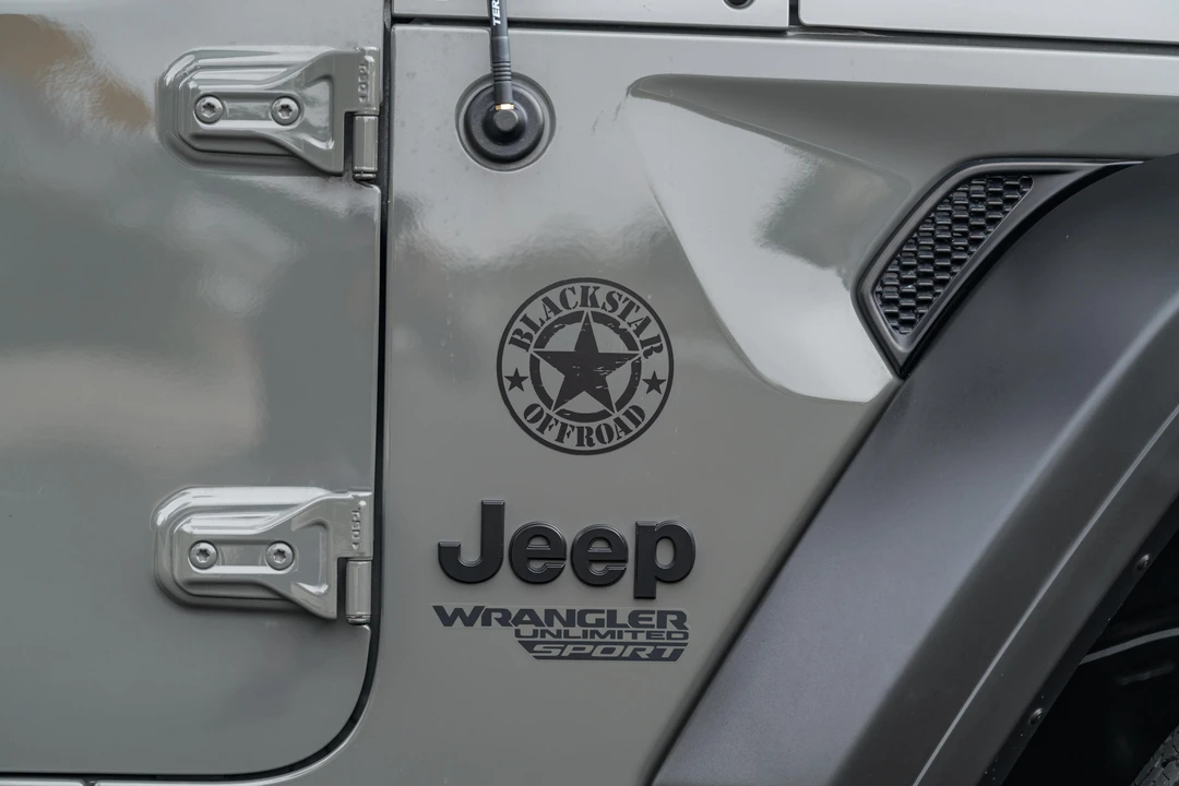 2020 Jeep JL Wrangler - Image 24 of 31