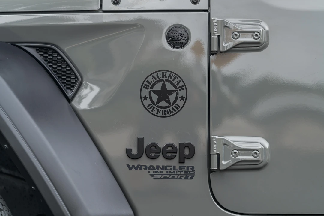 2020 Jeep JL Wrangler - Image 12 of 31
