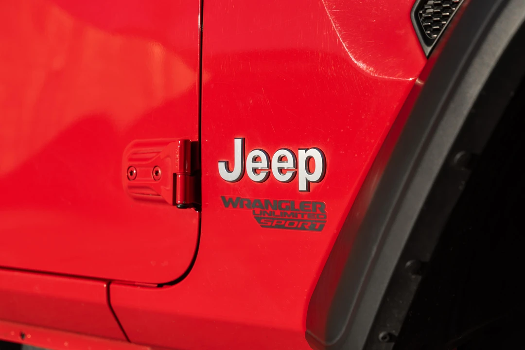 2020 Jeep JL Wrangler - Image 23 of 31